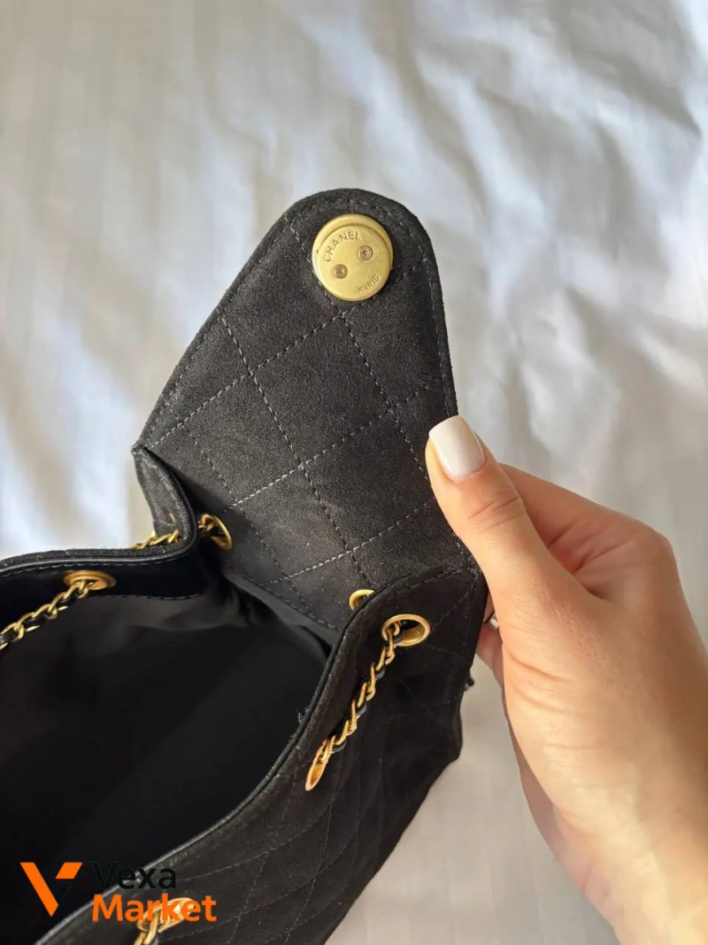 Chanel 25 Small Handbag Suede Black Gold Hardware — фото 8