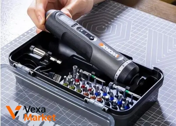 Акумуляторна викрутка Worx WX242 з набором з 30 насадок