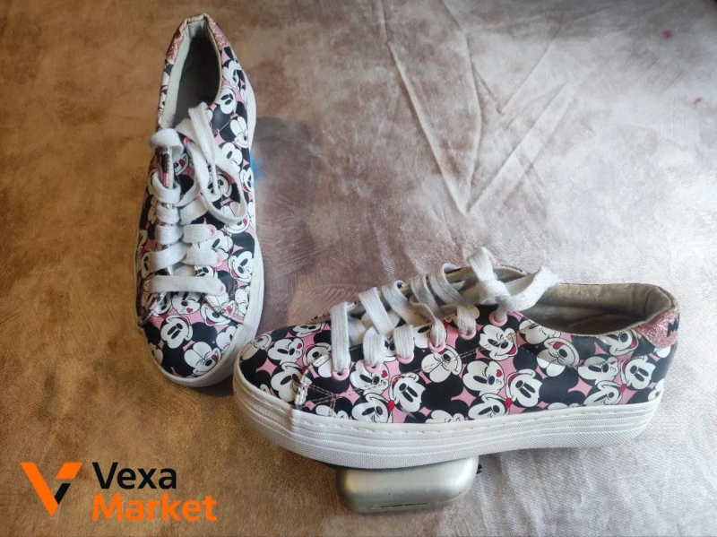Кеды и кроссовки для девочки PRIMARK, Disney, O'NEILL, ZARA, Converse — фото 3