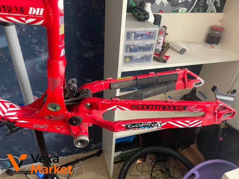 Рама Commencal Supreme DH 26/29 M 2010 — фото 3