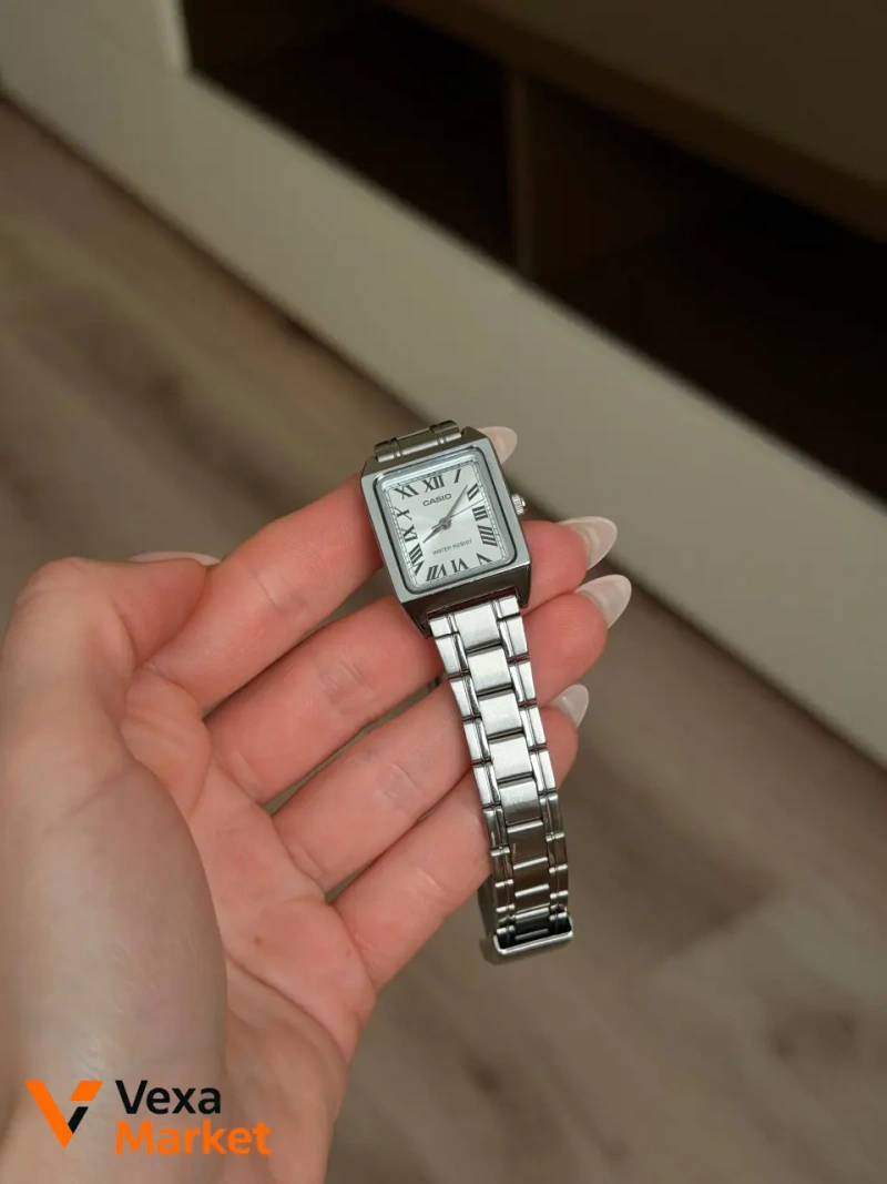 Жіночий годинник Casio Classic з нержавіючої сталі — фото 2