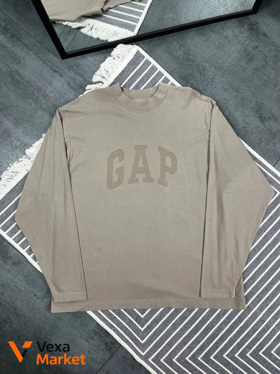 Yeezy Gap Лонгслив с принтом голубя