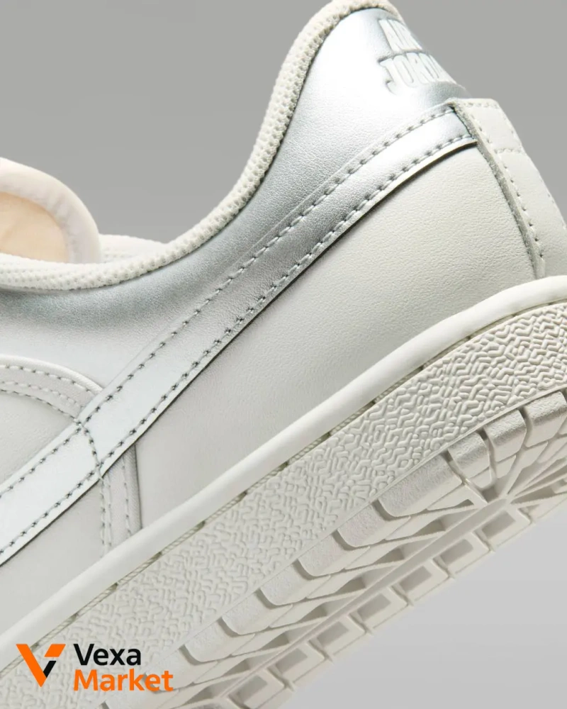 Жіночі кросівки Air Jordan Skyline Low — фото 4