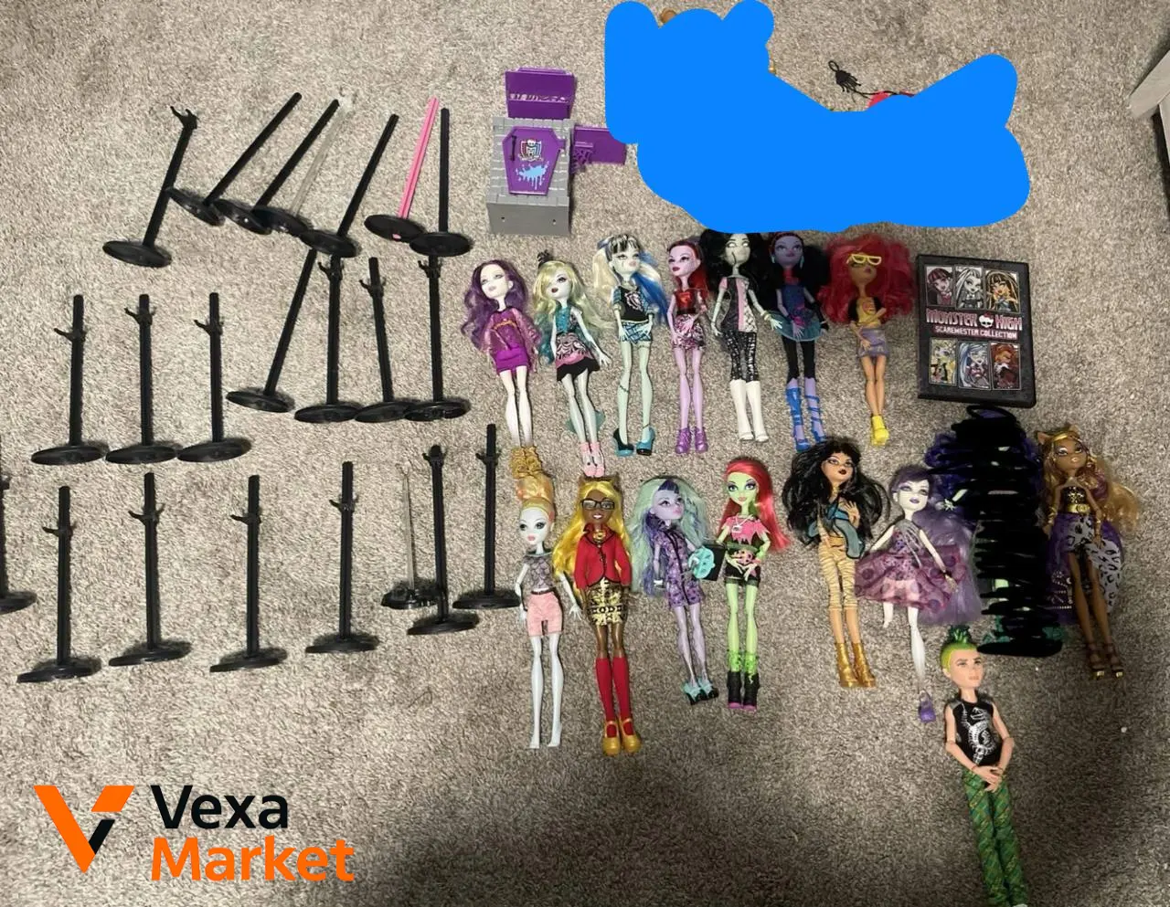 Ляльки Monster High та аксесуари (розбір лоту)