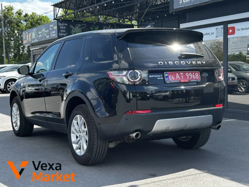 Land Rover Discovery Sport 2016 Бензин 2.0л Автомат Чорний — фото 4