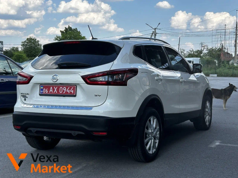 Nissan Rogue Sport 2020 Бензин 2.0л Автомат Передній привід Білий — фото 2