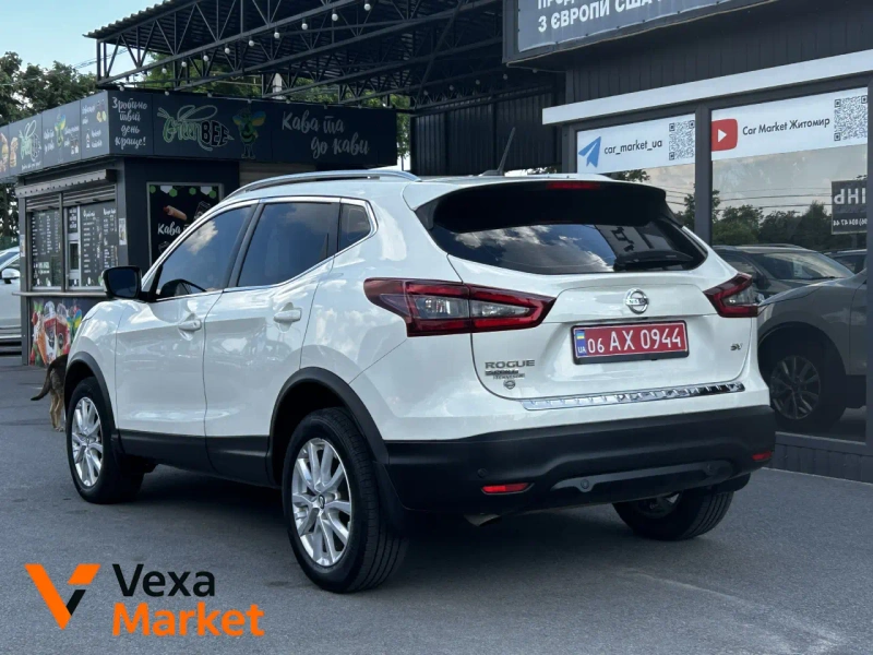 Nissan Rogue Sport 2020 Бензин 2.0л Автомат Передній привід Білий — фото 3