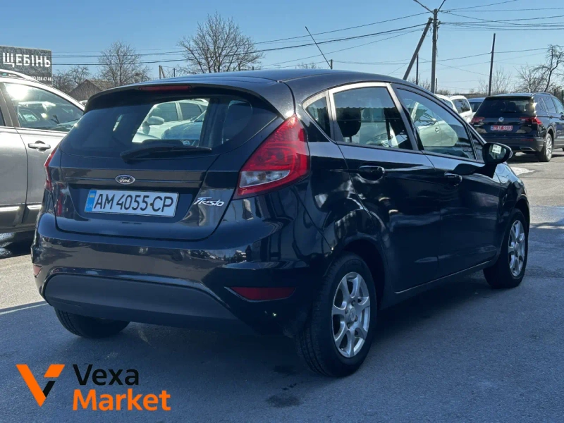 Ford Fiesta 2010 Чорний Бензин 1.2 л. Ручна / Механіка — фото 2