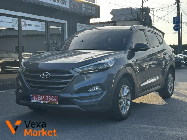 Hyundai Tucson 2015 1.7 л. Дизель Передній Привід Сірий