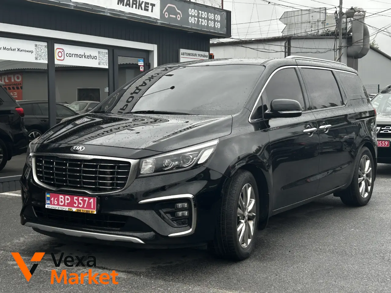 Kia Carnival 2018 Дизель 2.2л Автомат Чорний