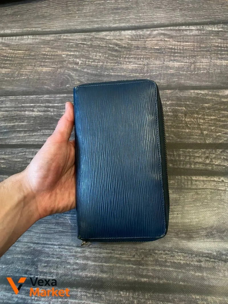 Louis Vuitton Leather Wallet — фото 8
