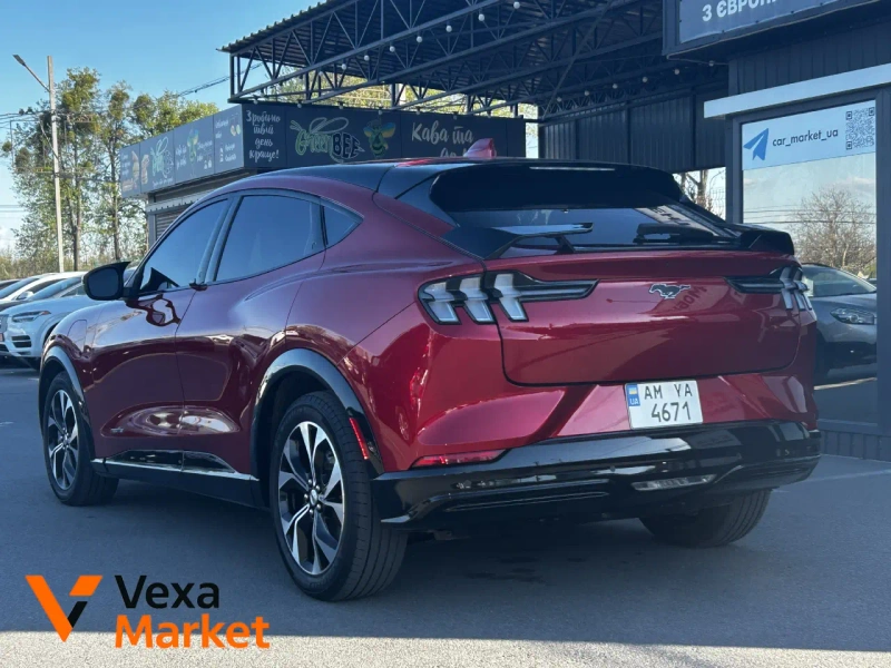 Ford Mustang Mach-E 2020 Червоний — фото 3