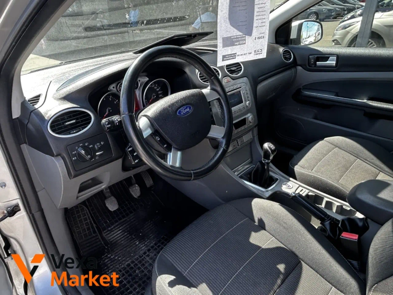 Ford Focus 2010, Бензин 1.8 л., Сірий, Ручна / Механіка — фото 4