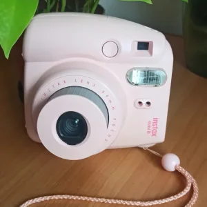 Фотоапарат - Fujifilm Instax Mini 8 (рожевий)- миттєва камера, +5шт. плівок!!!