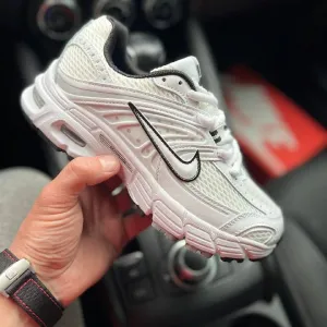 Кросівки Жіночі Nike Air Max Moto 2k White