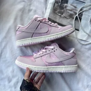 Nike SB Dunk Low WMNS Lace Pack - Regal Pink