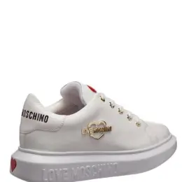 Женские кроссовки Love Moschino белые с золотистым логотипом