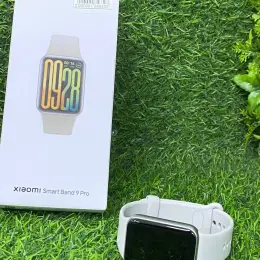 Смарт-годинник Xiaomi Mi Band 9 Pro Moonlight Silver