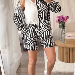 Костюм жатка женский зебра