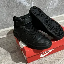 Оригінальні дитячі черевики Nike розмір 28