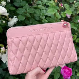 Косметичка Charlotte Tilbury рожева з PU-шкіри