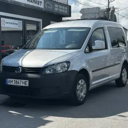 Volkswagen Caddy III покоління (FL) 2012 Дизель 1.6 л.
