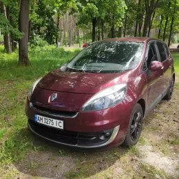 Renault Grand Scenic 2012 Дизель 1.5 л.