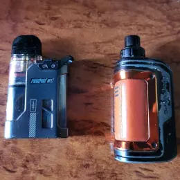 Pod-системи Smok Propod GT та Geekvape Hero 2