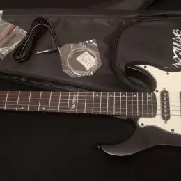 Електрогітара Asmuse AHG-60 (headless) чорна