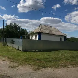 Продаж доглянутого будинку в с. Запоріжжя, Бобровицький район