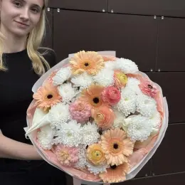 Букет з калли, ранункулюса та гербер