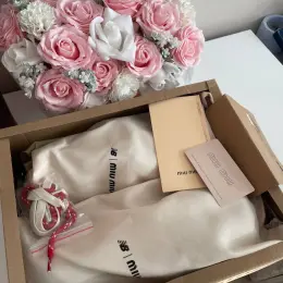 Кросівки Miu Miu