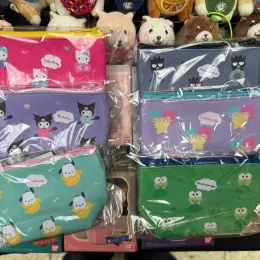 Косметички Sanrio Hello Kitty My Melody Kuromi Pochacco