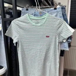 Жіноча футболка Levi’s XXS
