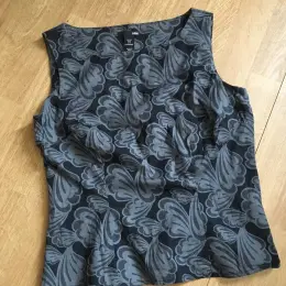Блузка H&M жіноча розмір M