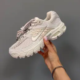 Nike Air Max Moto 2K Lilac Powder