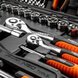 Універсальний набір інструментів NEO Tools (143 предмети)