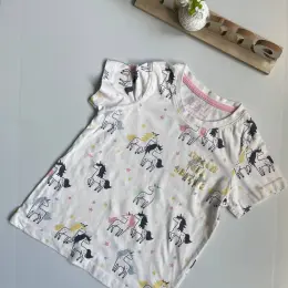 Футболка Primark з єдинорогами для дівчинки 4-5 років