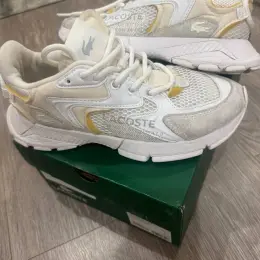 Lacoste кросівки