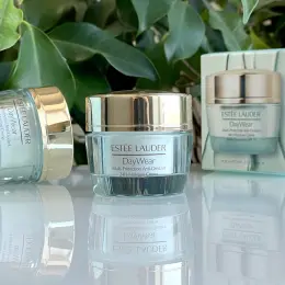 Estée Lauder DayWear Multi-Protection Anti-Oxidant 24H Moisture Creme SPF15 15ml