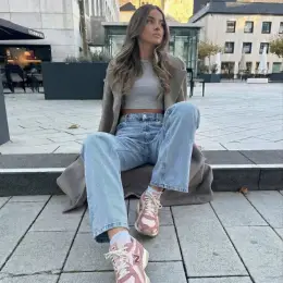 New Balance 204L Рожеві жіночі кросівки