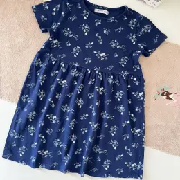 Дитячий одяг: сукня 116 см, кофтинка H&M та футболка