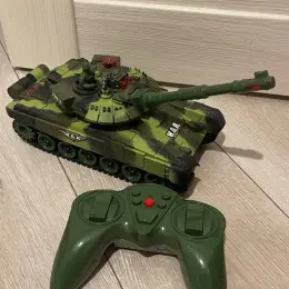 Радіокерований танк 5524