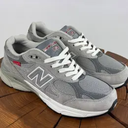New Balance 990v3 Grey