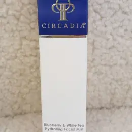 Circadia Blueberry & White Tea Hydrating Mist зволожувальний спрей для обличчя, 118 мл