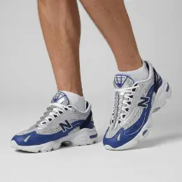 New Balance 1000