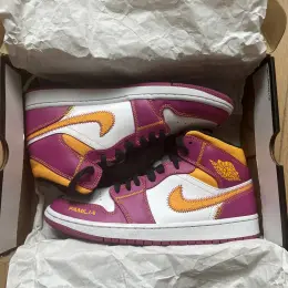 Кросівки Nike Air Jordan 1 Mid "Dia De Muertos" Розмір 43