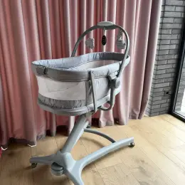 Chicco Baby Hug AIR 4в1 дитяче ліжечко, шезлонг, стільчик для годування