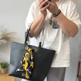 Сумка Versace Jeans Couture чорна з хустинкою