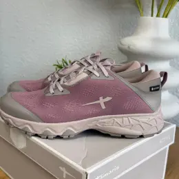 Жіночі кросівки Tamaris GORE-TEX пудровий розмір 37